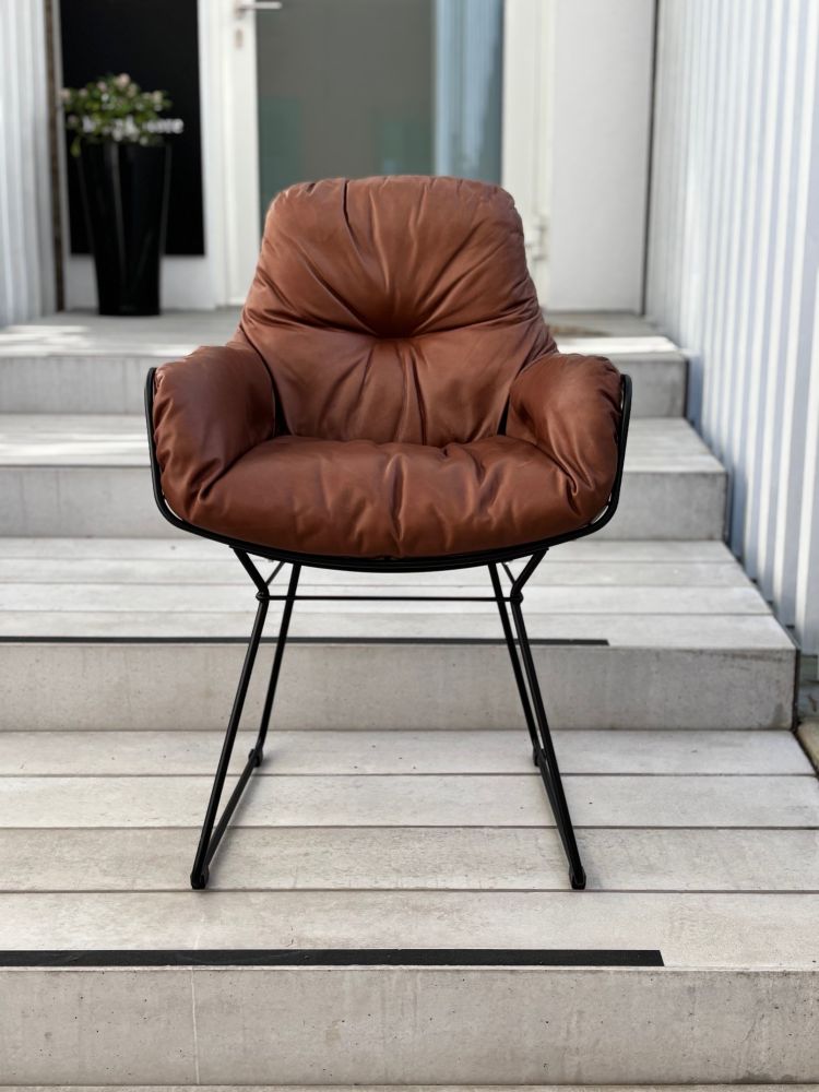 Freifrau Leyasol Armchair High