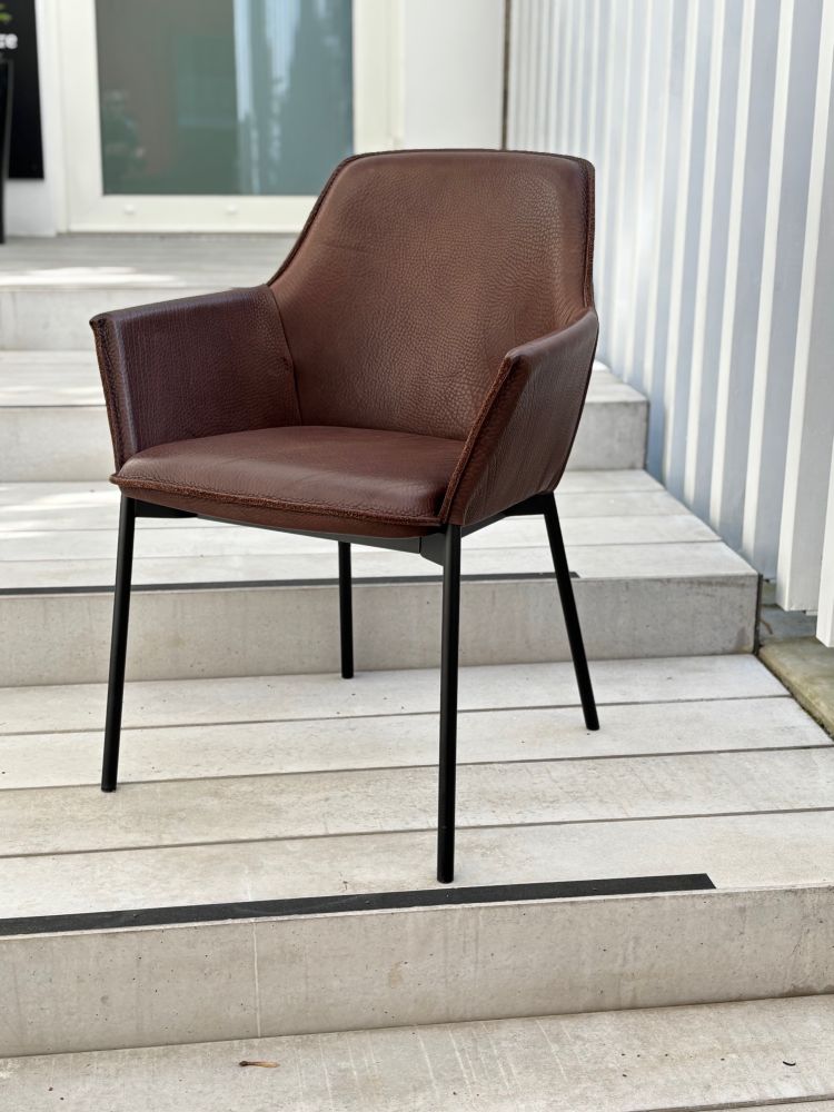 Freifrau Grace Armchair High Coffee