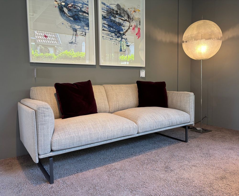 Cassina Sofa Otto "8"