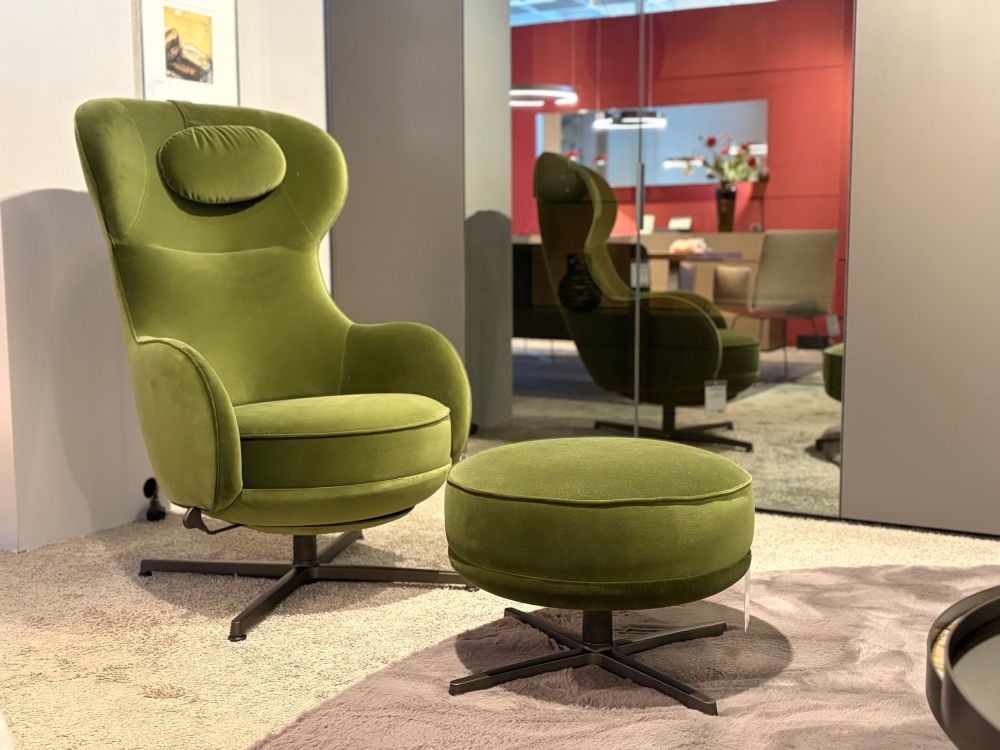 Wittmann Sessel Tuya inkl. Hocker