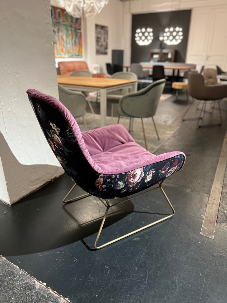 Freifrau Leya Lounge Chair