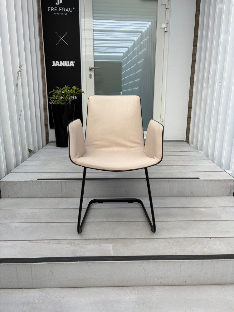 Einzelstuhl Freifrau Amelie Armchair 1.7