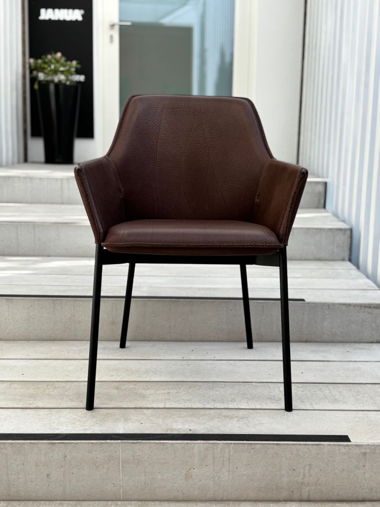 Freifrau Grace Armchair High Coffee